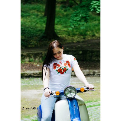Embroidered t-shirt "Luxurious Poppies on White" maxi embroidery